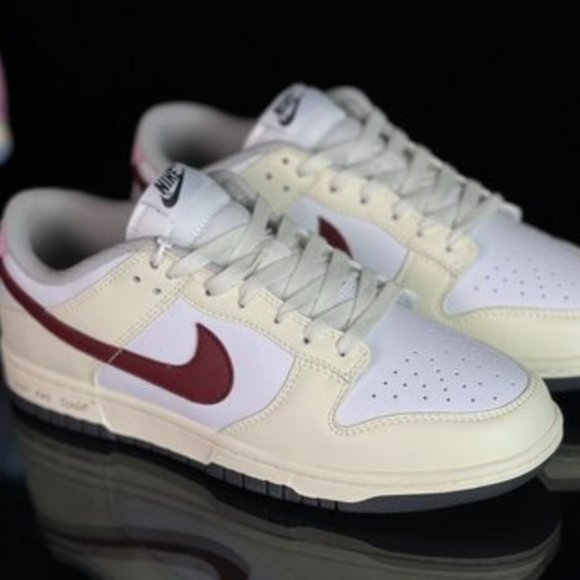 Nike Dunk Low main image 8